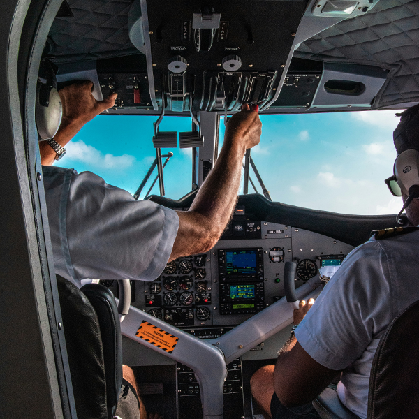 Cockpit symbolizing security of transmitted photos
